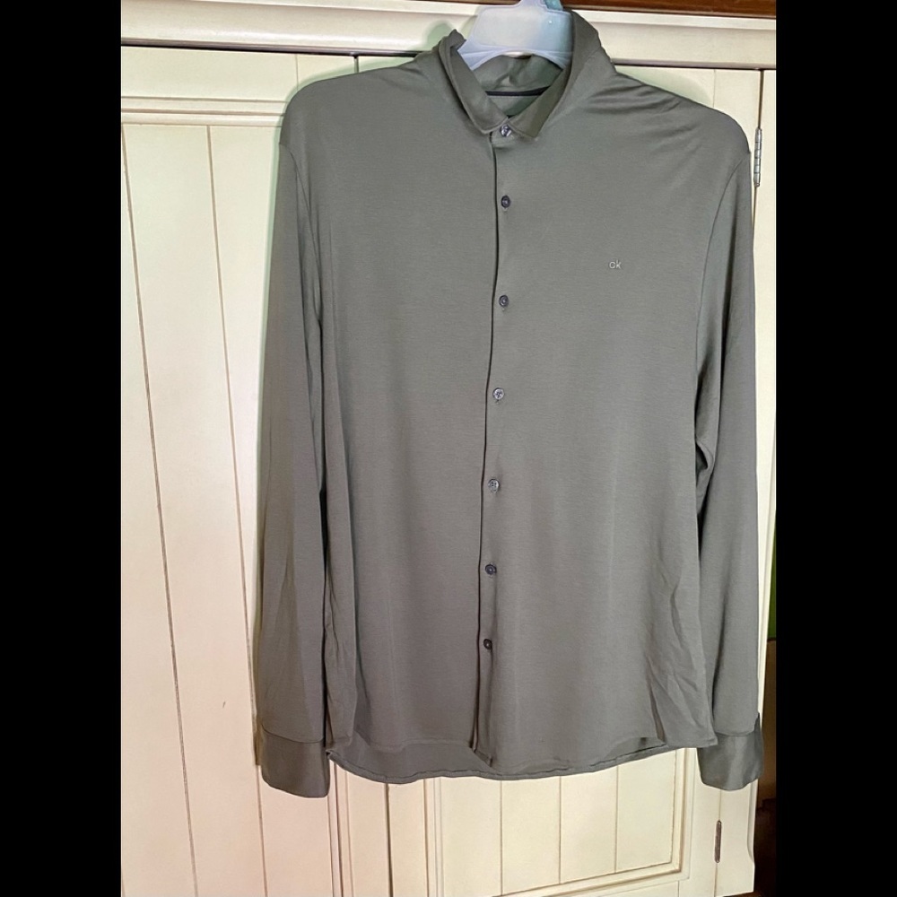 🌟Calvin Klein Liquid Touch Button Down Shirt🌟 NWOT
